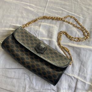 ❌❌SOLD❌❌Vintage Celine black macadam pouch with chain